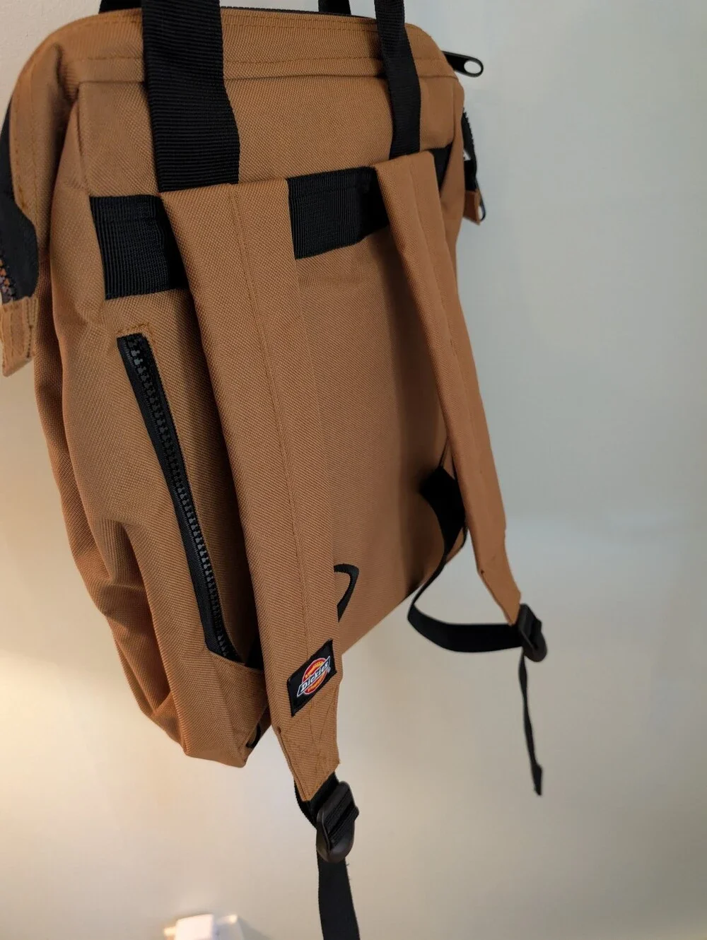 Dickies Sturdy Brown Backpack - Picture 8 of 16